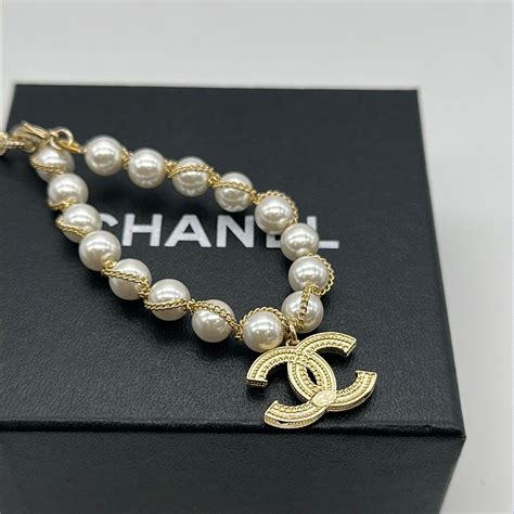 chanel pearl bracelet|Chanel bracelet price.